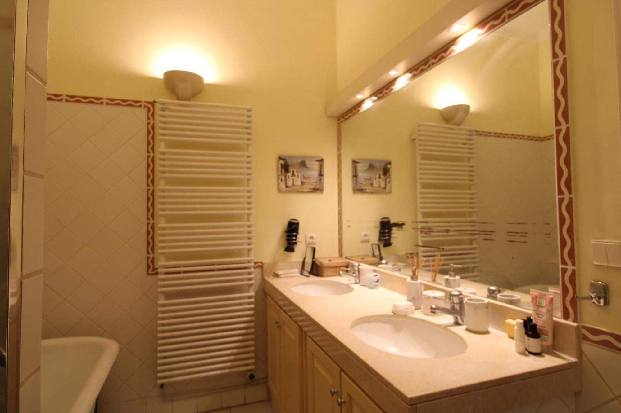 Villa Cottage Reine, Rc Jardin Cannes Bagian luar foto